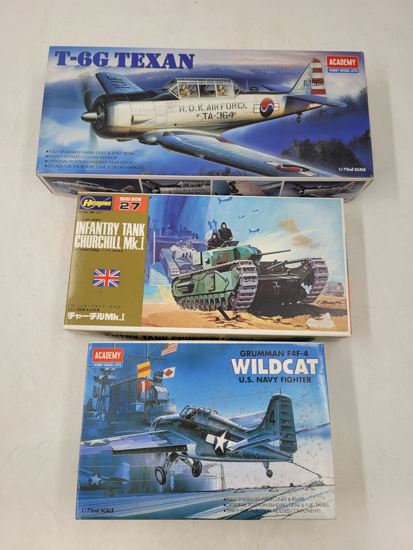 2 Unbuilt Aviation Model Kits & Unbuilt Infantry Tank Model Kit