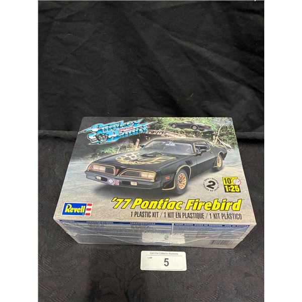 NIB Smokey & The Bandit 1:25 model kit 1977 Pontiac Firebird