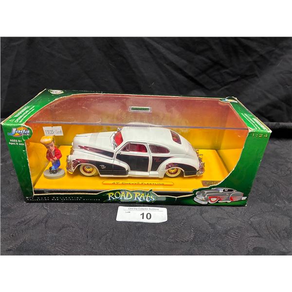 NIB 1:24 scale Road Rats 47 Chevy Fleetline die cast car