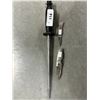 Image 1 : 2 vintage knives and sharpener