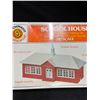 Image 3 : 2 NIB Bachmann HO scale barns