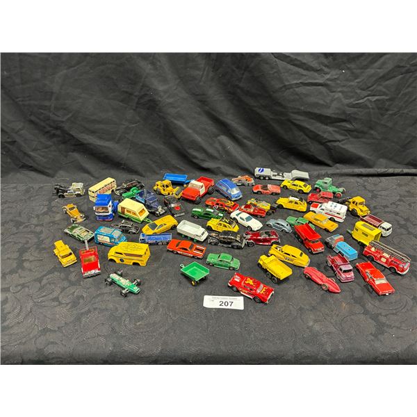 Large collection of vintage Hotwheels, Matchbox, Corgi, Lesney etc