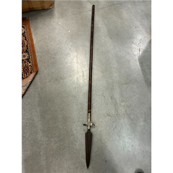 Vintage spear, very sharp, 66"