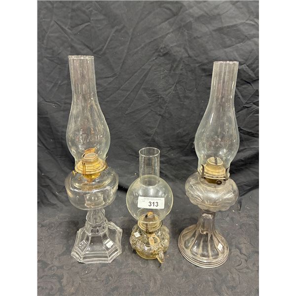 4 antique oil lamps, includes brass lamp