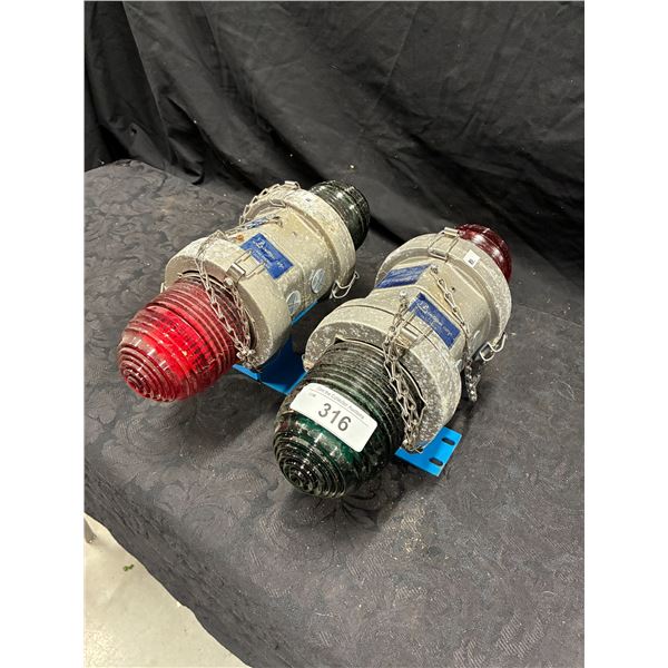 2 heavy industrial lights