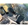 Image 14 : 2023 VOLVO EC200EL HYDRAULIC EXCAVATOR