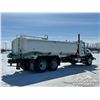 Image 3 : 2011 MACK GU813 T/A 5000 GAL WATER TRUCK