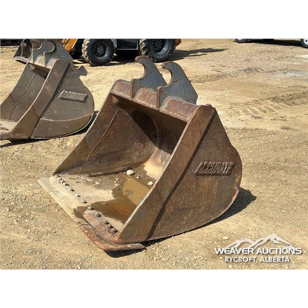 ACCURATE Q/C EXCAVATOR CLEAN OUT BUCKET