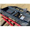 Image 7 : LANDHONOR SKID STEER BALE SPEAR