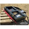 Image 4 : LANDHONOR SKID STEER BALE SPEAR
