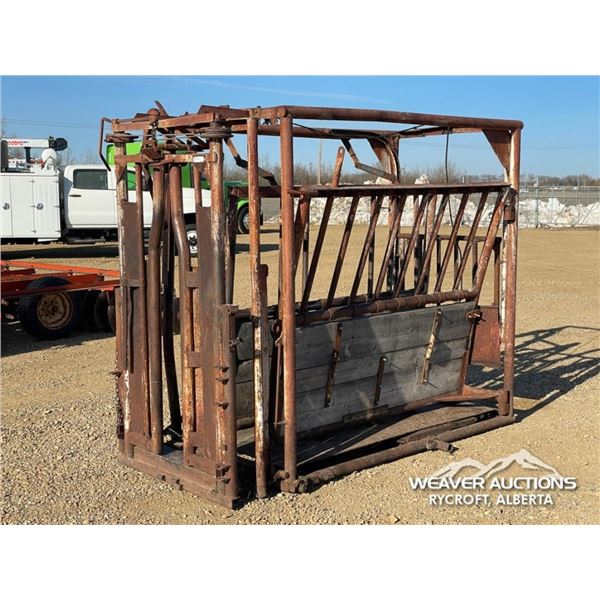 CATTLE SQUEEZE