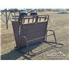 Image 1 : UFA CALF TIPPING TABLE