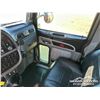 Image 12 : 2020 PETERBILT 367 TRI/A SLEEPER TRUCK TRACTOR