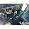 Image 28 : 2020 PETERBILT 367 TRI/A SLEEPER TRUCK TRACTOR