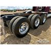 Image 65 : 2020 PETERBILT 367 TRI/A SLEEPER TRUCK TRACTOR