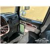 Image 12 : 2018 PETERBILT 367 TRI/A SLEEPER TRUCK TRACTOR