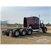 Image 3 : 2018 PETERBILT 367 TRI/A SLEEPER TRUCK TRACTOR
