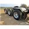Image 64 : 2018 PETERBILT 367 TRI/A SLEEPER TRUCK TRACTOR