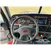 Image 15 : 2021 PETERBILT 367 TRI/A SLEEPER TRUCK TRACTOR
