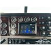 Image 22 : 2021 PETERBILT 367 TRI/A SLEEPER TRUCK TRACTOR