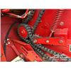 Image 35 : NEW HOLLAND 688 ROUND BALER