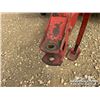Image 7 : NEW HOLLAND 688 ROUND BALER