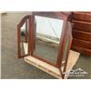 Image 17 : CHERRY WOOD BEDROOM SET