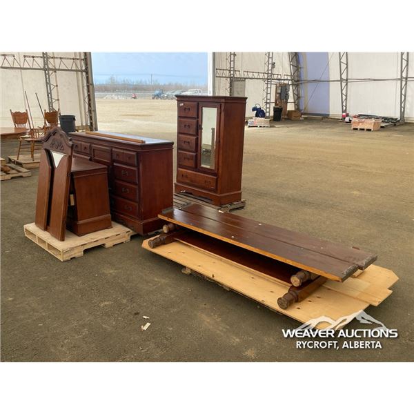 CHERRY WOOD BEDROOM SET