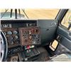 Image 12 : 1994 KENWORTH T800 T/A WATER TRUCK