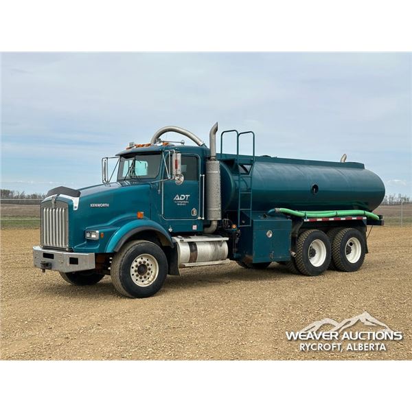 1994 KENWORTH T800 T/A WATER TRUCK