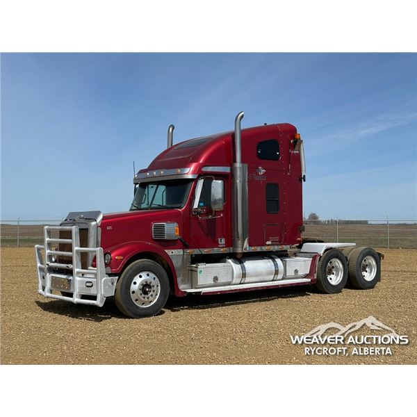 2004 FREIGHTLINER CORONADO T/A SLEEPER TRUCK