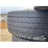 Image 9 : (7) MICHELIN 265/70R17 TIRES