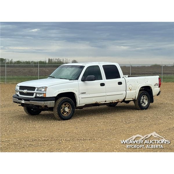 2004 CHEVROLET 2500 CREW CAB 4X4 PICKUP