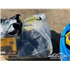 Image 13 : 8 FT. PELICAN ARGO80 KAYAK AND WATER FUN PACKAGE