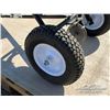 Image 10 : YARD COMMANDER FERTILIZER SPREADER