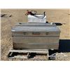 Image 6 : 57 IN. DEEZEE TOOLBOX SLIP TANK