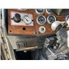 Image 20 : 1999 PETERBILT 378 TRI/A SLEEPER WINCH TRACTOR