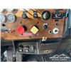 Image 24 : 1999 PETERBILT 378 TRI/A SLEEPER WINCH TRACTOR