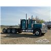 Image 2 : 1999 PETERBILT 378 TRI/A SLEEPER WINCH TRACTOR