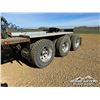 Image 52 : 1999 PETERBILT 378 TRI/A SLEEPER WINCH TRACTOR