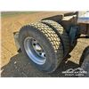 Image 66 : 1999 PETERBILT 378 TRI/A SLEEPER WINCH TRACTOR