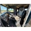 Image 9 : 1999 PETERBILT 378 TRI/A SLEEPER WINCH TRACTOR