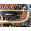 Image 23 : 2006 PETERBILT 378 T/A SLEEPER WINCH TRACTOR