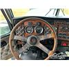 Image 14 : 2003 KENWORTH T800H TRI/A SLEEPER WINCH TRACTOR