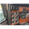 Image 18 : 2003 KENWORTH T800H TRI/A SLEEPER WINCH TRACTOR