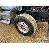 Image 52 : 2003 KENWORTH T800H TRI/A SLEEPER WINCH TRACTOR