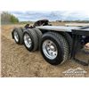 Image 66 : 2003 KENWORTH T800H TRI/A SLEEPER WINCH TRACTOR