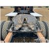 Image 76 : 2003 KENWORTH T800H TRI/A SLEEPER WINCH TRACTOR