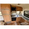 Image 13 : 1992 TERRY RESORT 27 FT. T/A TRAVEL TRAILER