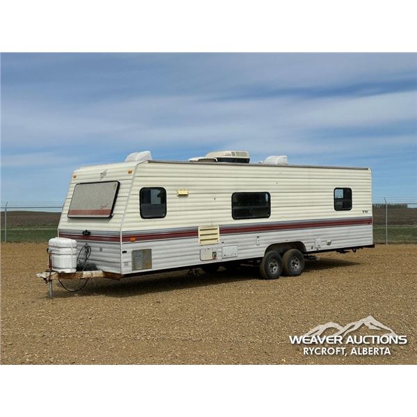 1992 TERRY RESORT 27 FT. T/A TRAVEL TRAILER